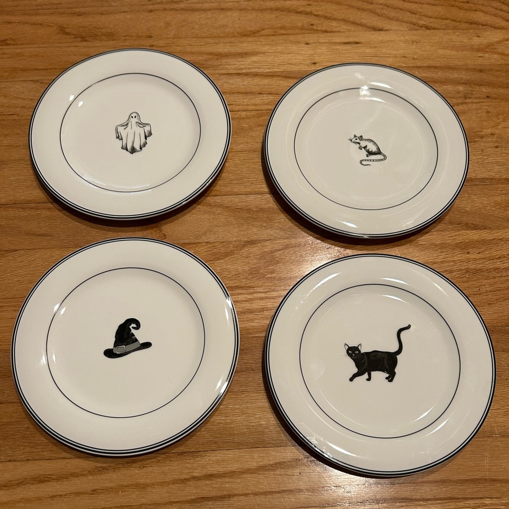 Grandinroad Halloween Icon Plates - Set of 4 - Picture 2 of 9